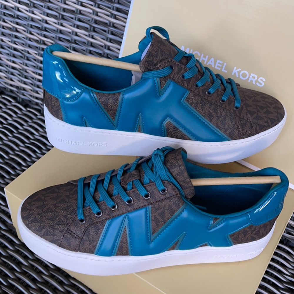Michael Kors Poppy Lace Up MK Sig Small WMNS - Picture 11 of 16